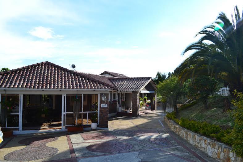 Miravalle Suites Paipa Esterno foto