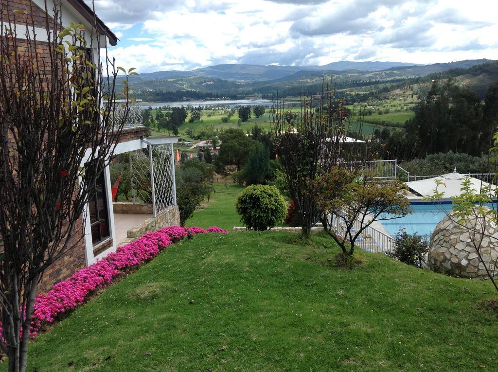 Miravalle Suites Paipa Esterno foto